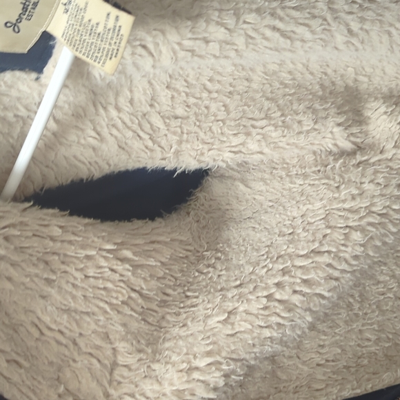 Blue jacket with fur hood - Picture 6 of 11